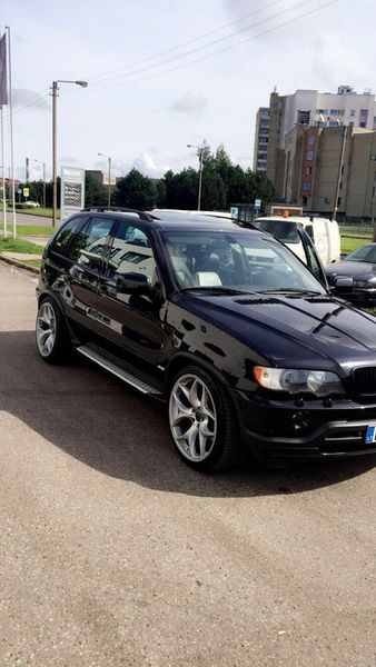 BMW X5 4.6is